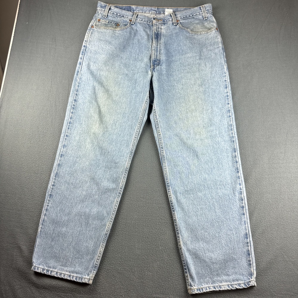 Vintage Levis 550 Jeans Men's 38x30 Blue Relaxed Fit Tapered Loose Light Wash